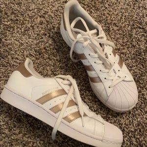Adidas superstar